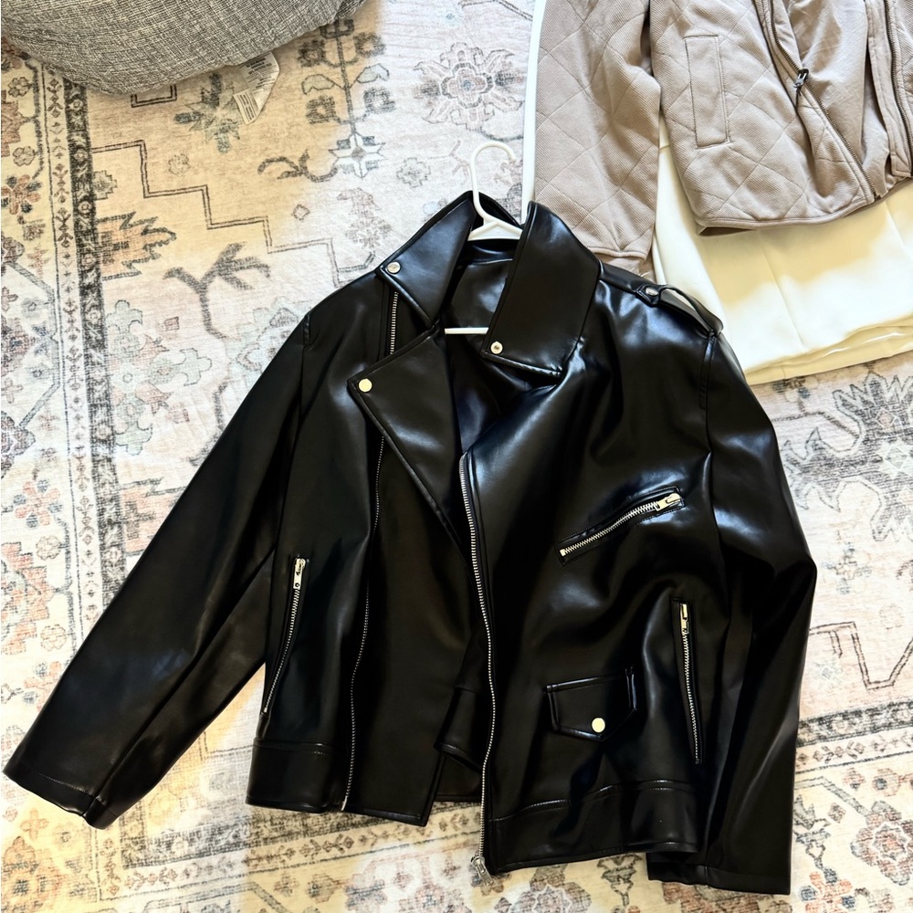 Vici Black Leather Women's Jacket